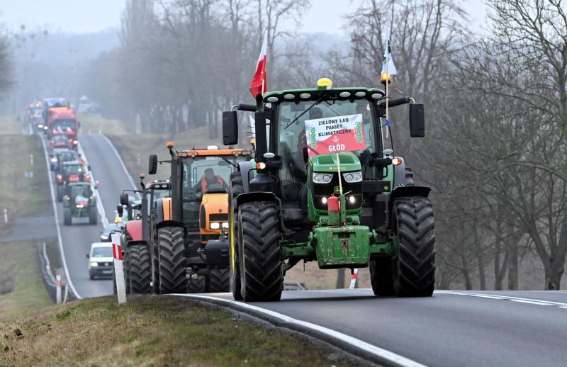 Польские фермеры намерены требовать отставки… 