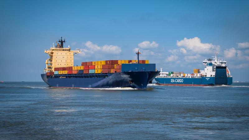 Иран захватил контейнеровоз MSC Aries израильской компании в Ормузском проливе