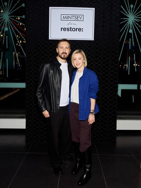 Певица Юлианна Караулова появилась на публике с мужем