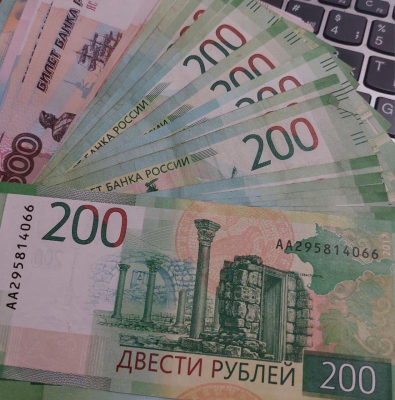 Экономист Иванов говорит, что еще есть надежда на рост курса доллара до 80 рублей