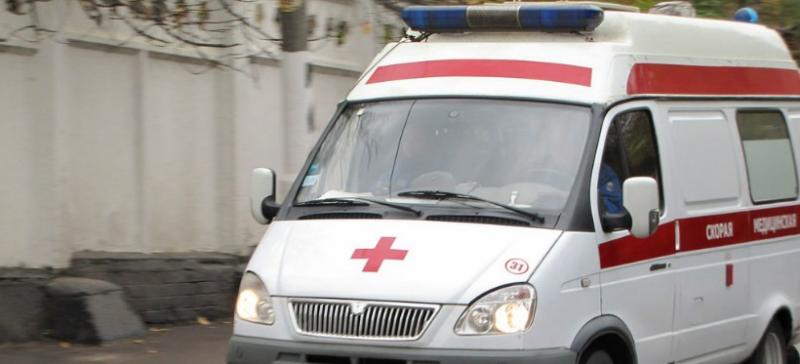 В Петербурге сотрудница скорой помощи уронила с каталки ветерана войны
