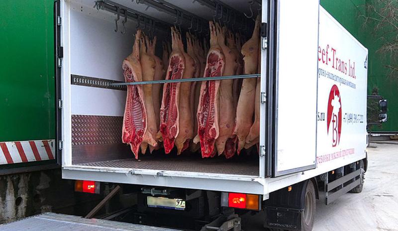 Протестующие французике фермеры уничтожили мясо в двух грузовиках из Румынии