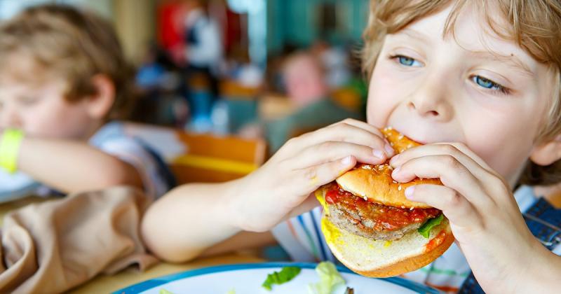 Самостоятельные дети съедают меньше… 