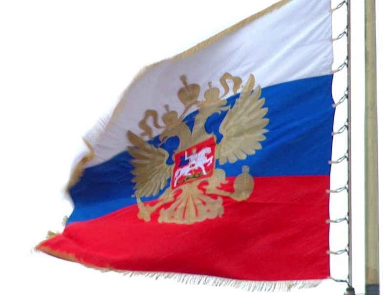Российские флаги подняли на матче открытия… 