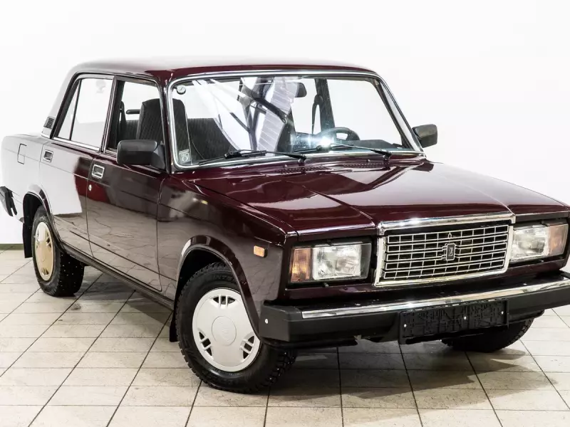 «Автостат» перечислил три самых популярных подержанных автомобиля в России