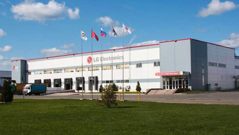 LG Electronics перезапустила завод в РФ и следит за переговорами по Украине