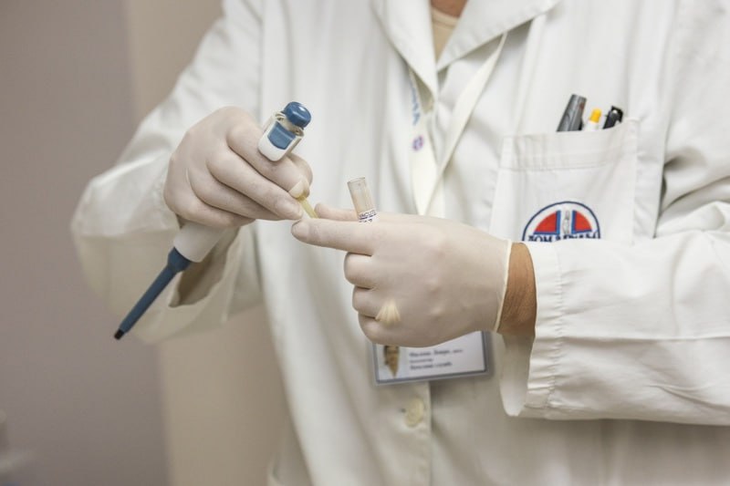 BMJ Medicine: долгое одиночество повышает риск ранней смерти у женщин на 15%