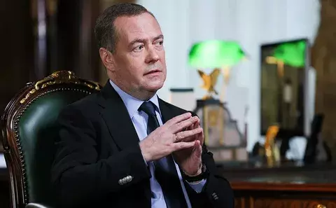 Медведев цитатой из Апокалипсиса проиллюстрировал ядерные угрозы миру