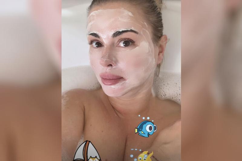 Певица Анна Семенович опубликовала фото без одежды