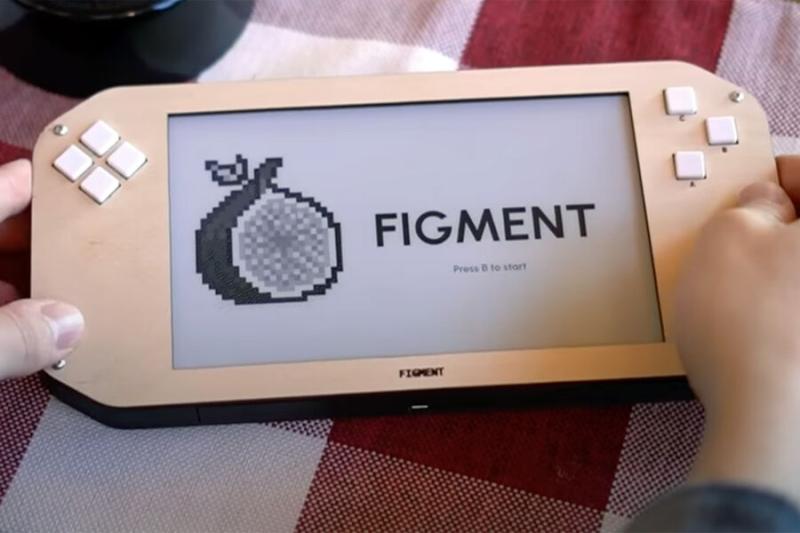TechEBlog: энтузиаст создал портативную игровую консоль Figment E-Ink-экраном