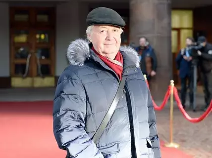 Mash: писатель-сатирик Лион Измайлов победил рак кожи спустя пять лет лечения