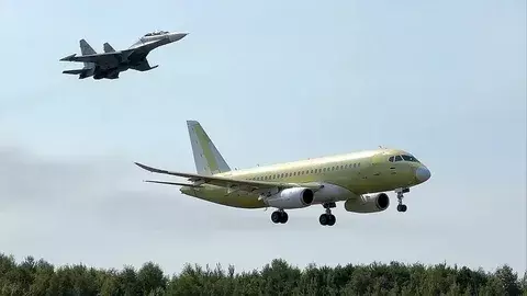 Ростех сохраняет планы начать поставки SJ-100 и МС-21 в 2026 году