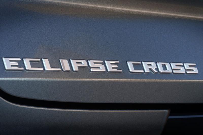 Mitsubishi выпустит новое поколение кроссовера Eclipse Cross в сентябре