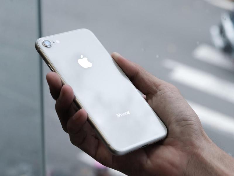 Российский смартфон AQPhone M11 стал достойная альтернатива iPhone