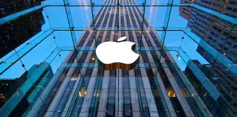 Rozetked: на iPhone появилась реклама от самой компании… 