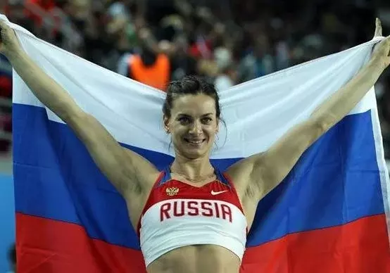 Олимпийской чемпионке Исинбаевой заблокировали счета из-за долга перед… 