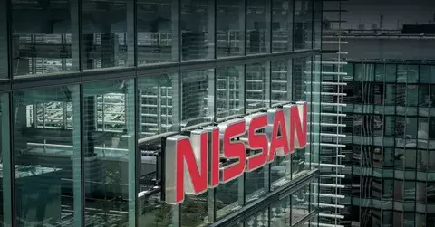 Японский автобренд Nissan решил отозвать почти полмиллиона автомобилей
