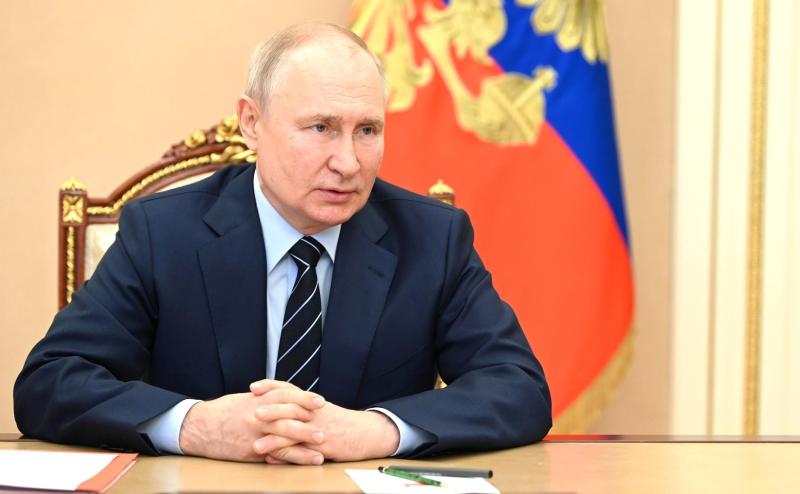 Путин заявил, что перенял отношение к малой родине и к стране у родителей
