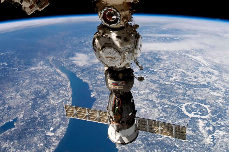 NASA: ремонт на модуле «Звезда» позволил стабилизировать утечку на МКС
