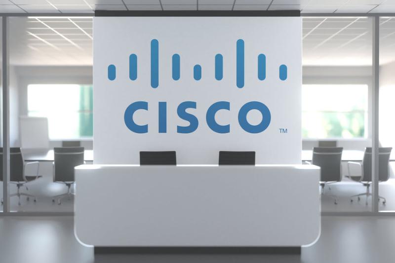 TechCrunch: хакеры при помощи телефонного звонка украли данные клиентов Cisco