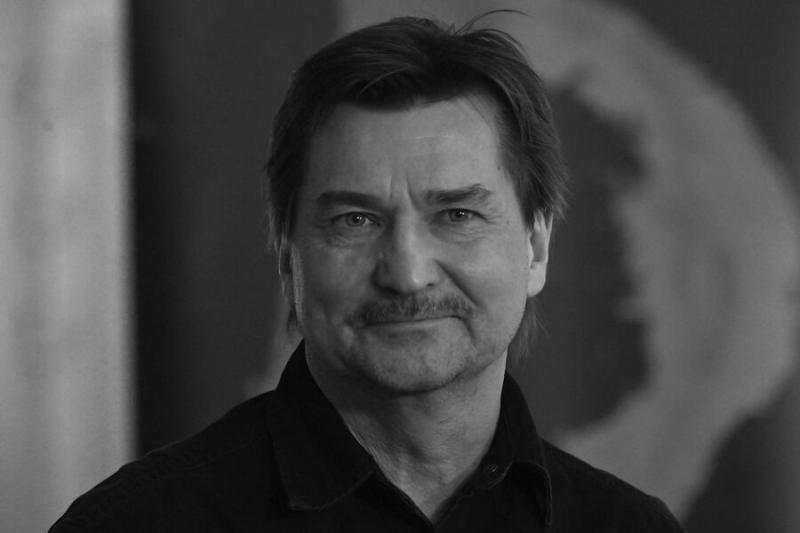 Критик Должанский сообщил о гибели театрального режиссера Юрия Бутусова