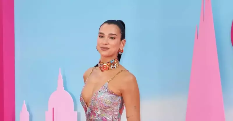 Певица Дуа Липа отмечает 30-летие