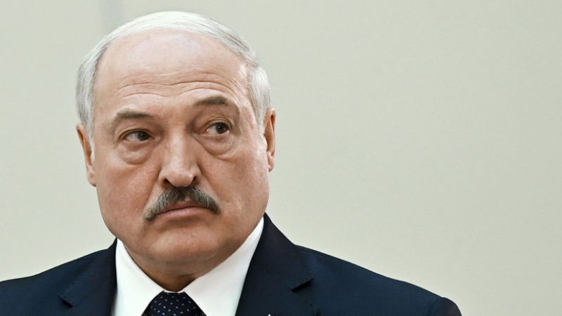 Лукашенко заявил, что ему не о чем говорить с беглыми оппозиционерами