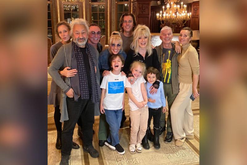 Жена Олега Газманова призналась, что была с мужем в гостях у Пугачевой и Галкина