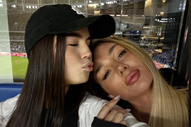 Певица Анна Седокова заявила, что у бойфренда дочери есть кабриолет