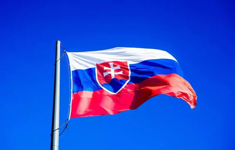 Парламент Словакии закрепил в конституции страны положение о двух… 