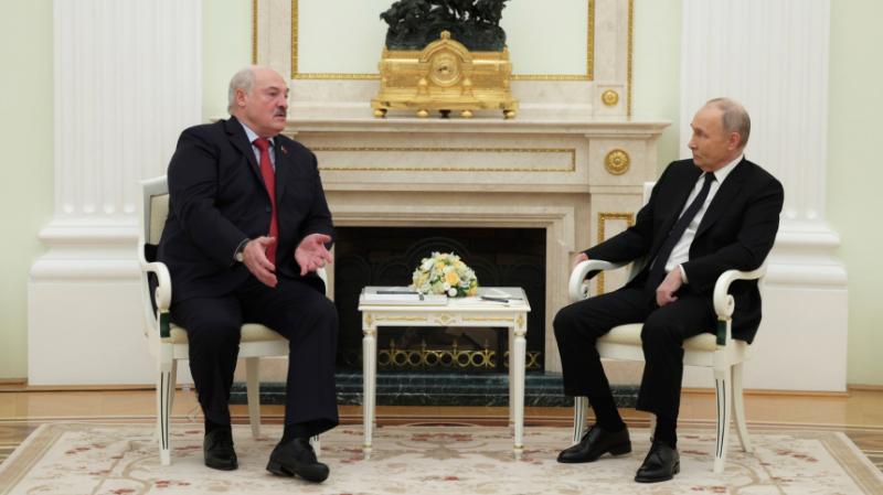 Лукашенко на встрече с Путиным заявил, что хочет обсудить региональные… 