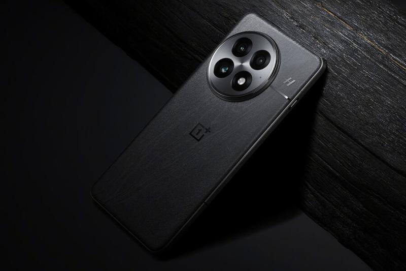 Rapid7: хакеры могут получать доступ к SMS на смартфонах… 