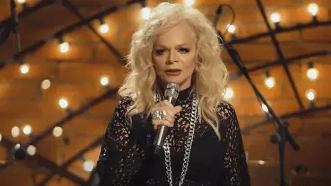 Певица Лариса Долина заявила, что готова выступить на «Интервидении-2026»