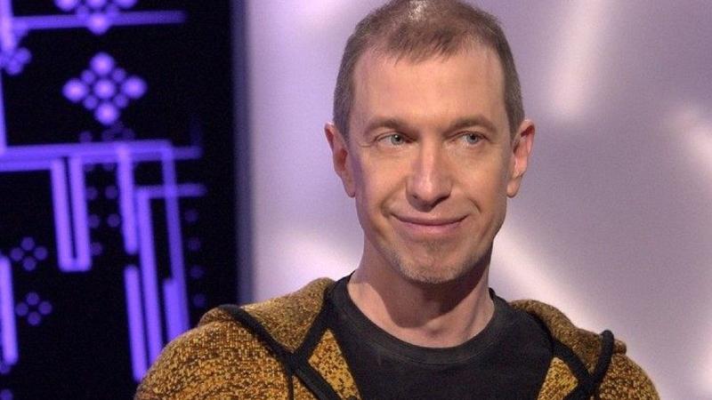 Музкритик Сергей Соседов призвал гнать певицу Славу со сцены