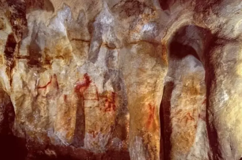 Ученые пришли к новым выводам, изучив 64000-летние рисунки в пещерах
