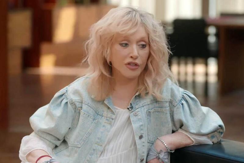 Телеведущая Оксана Федорова отказалась осуждать Пугачеву после отъезда из РФ