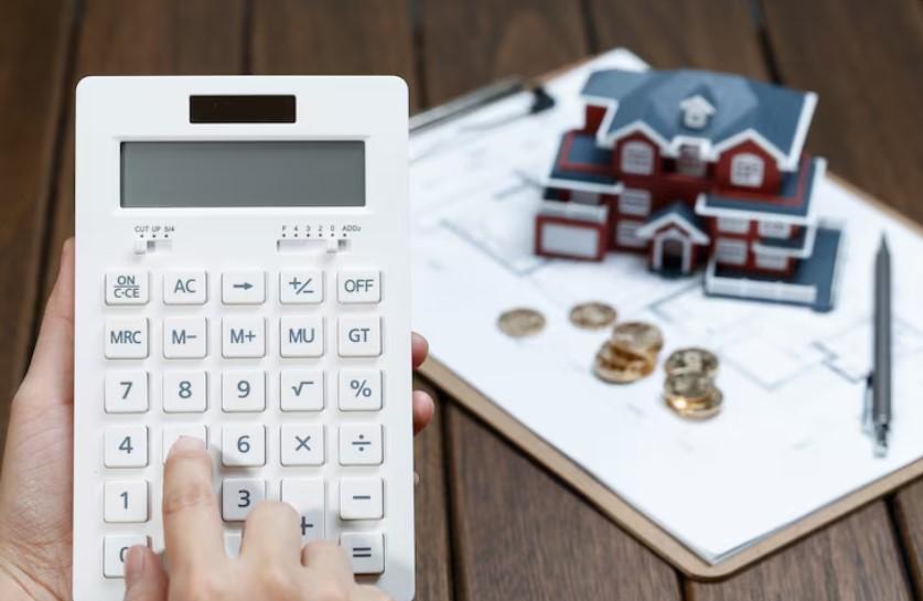 С 1 февраля в России увеличатся выплаты и пособия, включая материнский капитал