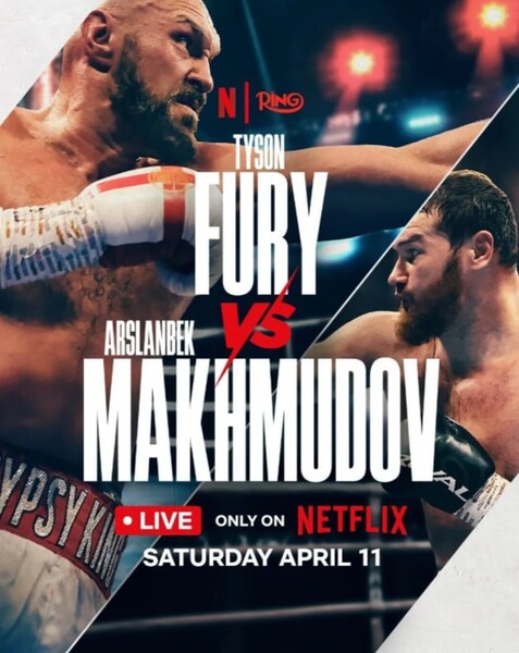 Российский боксер Махмудов проведет бой с возобновившим карьеру Тайсоном Фьюри