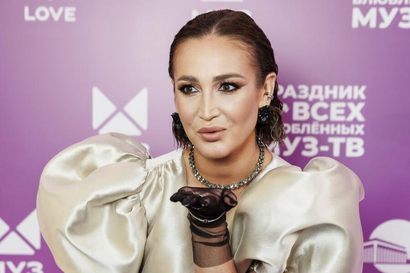 Певица Ольга Бузова заявила, что готова на эксперименты с внешностью ради съемок