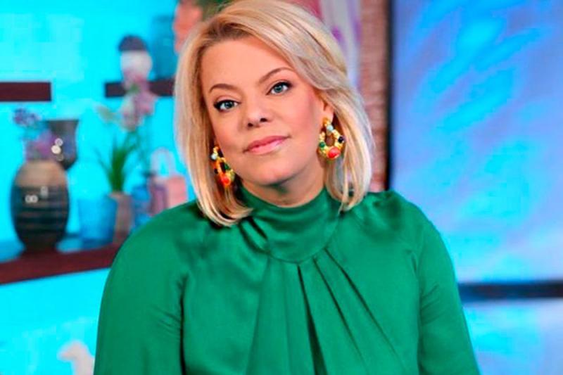 Актриса Поплавская назвала короля Великобритании посмешищем