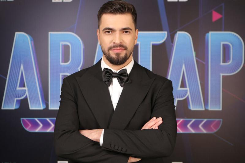 Певец Макаров заявил, что девушка пела под ИИ на федеральном канале