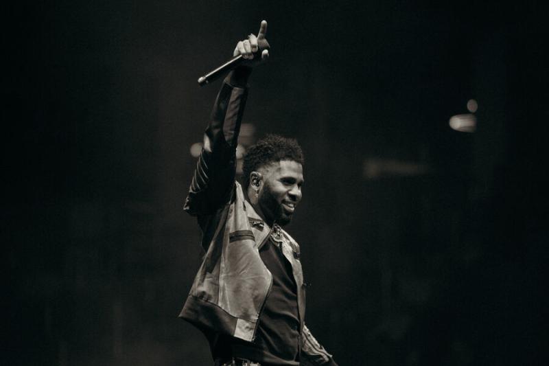 Певец Деруло вернется в Москву с новым концертом