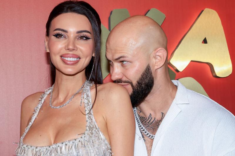 Адвокат Самойловой Тонаканян заявил, что блогерша не обсуждала с ним иск Джигана