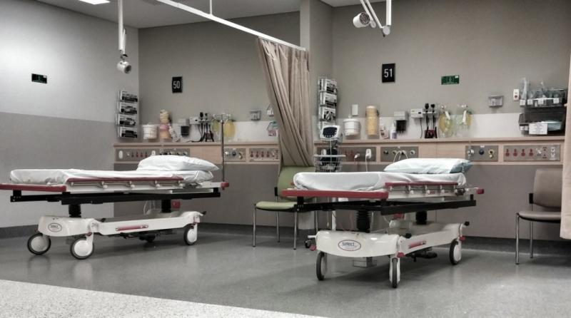 Врач Кондрахин предупреждает о вреде антибиотиков при вирусной простуде