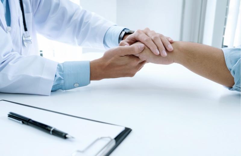 Эффективный массаж стоп с солью: простой способ улучшить здоровье и красоту