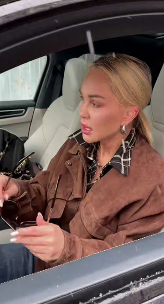 Модель Мария Погребняк заплакала из-за обмана мошенника