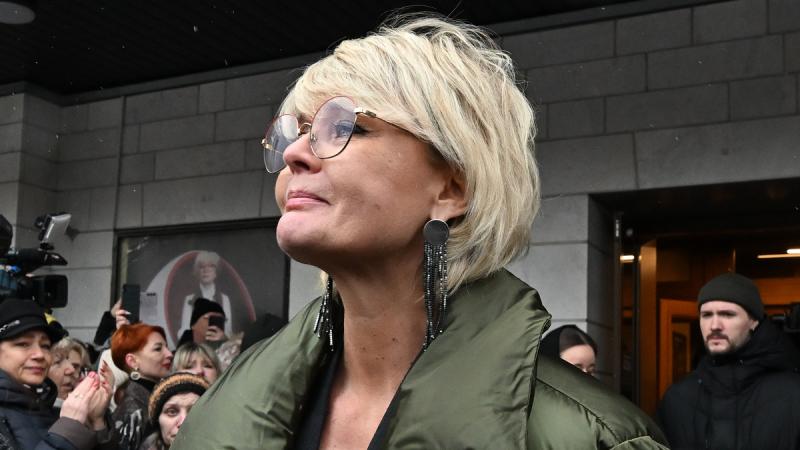 Юлия Меньшова завела собаку породы веймаранер