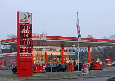 Европейские бензоколонки могут опустеть в апреле, предупреждает эксперт