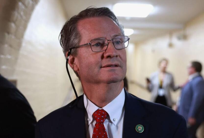 Конгрессмен Тим Берчетт поделился тайнами о внеземной жизни в эфире Newsmax