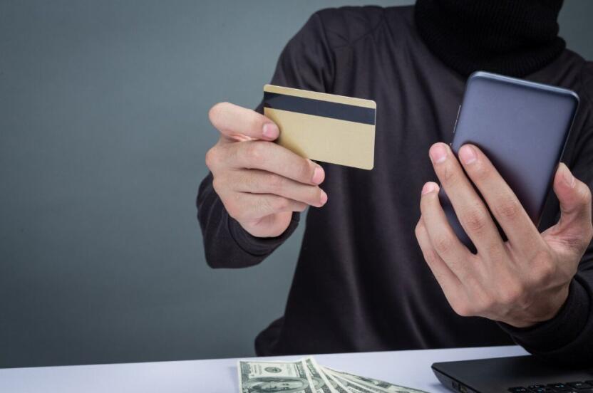 Мошенники обманули пенсионера в Нижегородской области на 6 миллионов